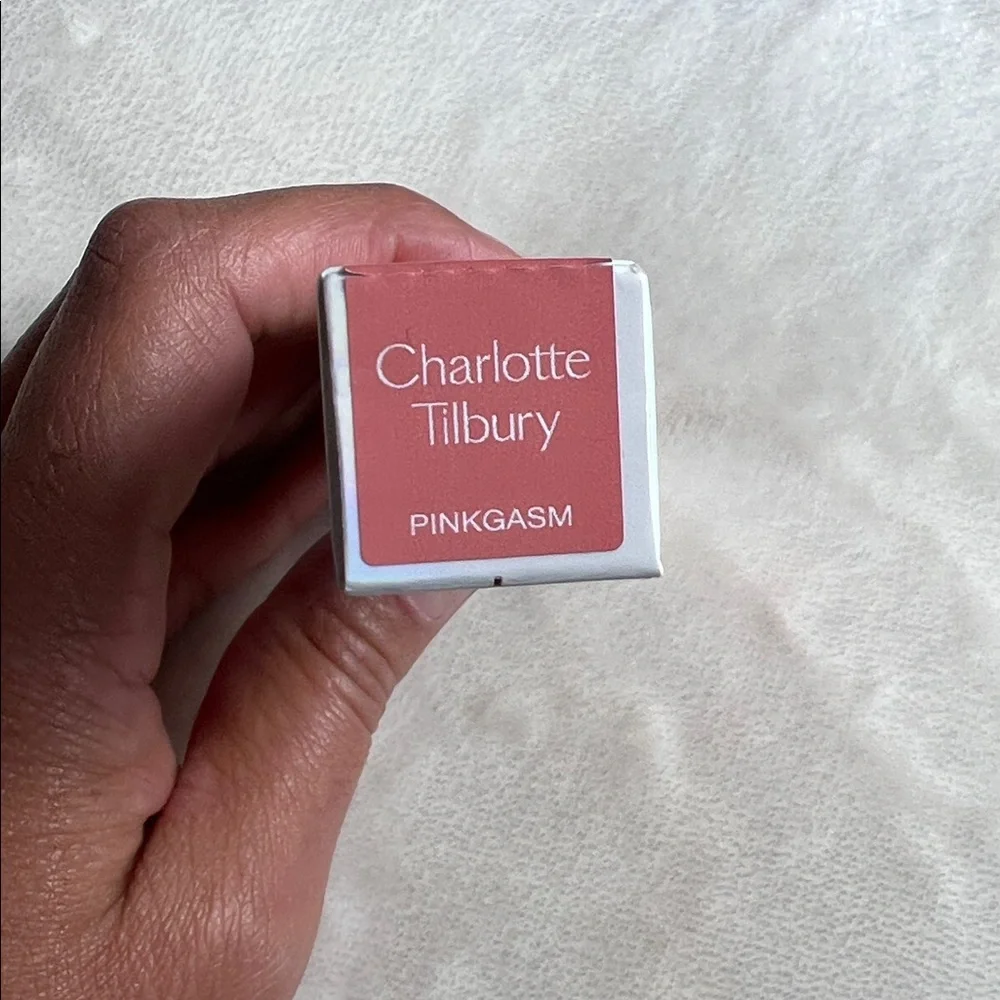 CHARLOTTE TILBURY Beauty Highlighter Wand-Pinkgasm